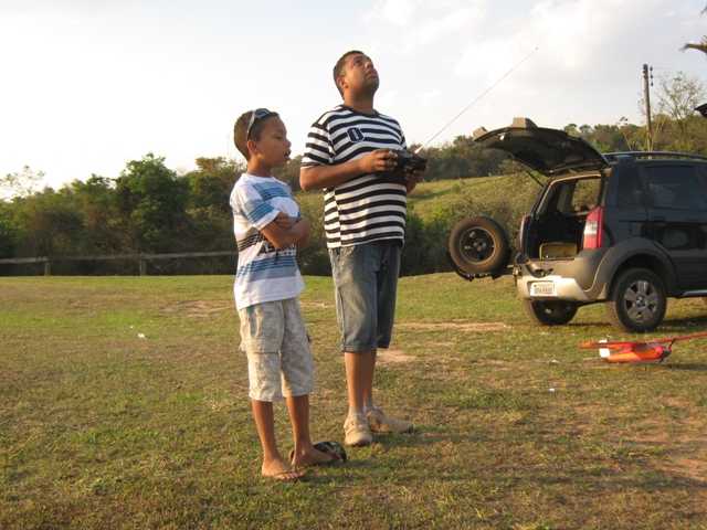 Edson e seu filho Pedro...que disputa.JPG